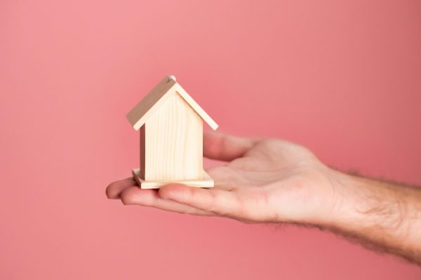 Complete Guide to Buying a Second-Hand Home in the U.S.: From House Hunting to Closing